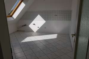 Gemütliche DG Wohnung mit großem Balkon in  Wanheim. – Knevelspfädchen 47, 47249 Wanheim-Angerhausen, Duisburg – Vorschaubild 10
