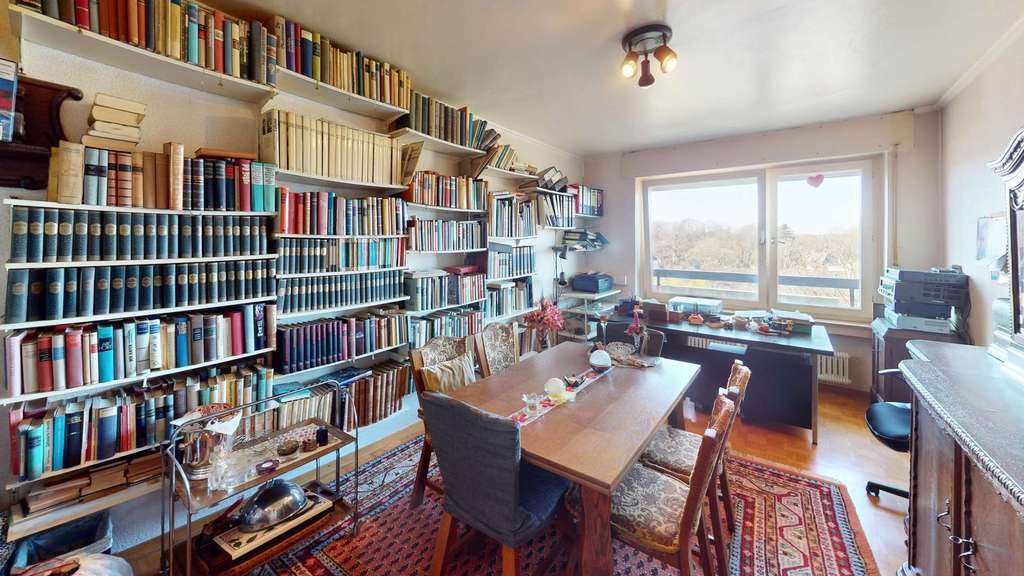 Immobilie in Mülheim an der Ruhr - Vermietete 3-Zimmer Eigentumswohnung, ca. 101 m² mit Loggia in Mülheim-Altstadt -Kapitalanlage- - Bild 4