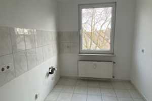 Helle & renovierte Dachgeschosswohnung mit Balkon – Spichernstraße 27, 47137 Duisburg – Vorschaubild 8