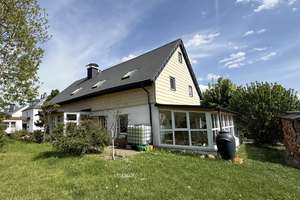 1322 - Staatsbad Bad Steben: Altersgerechtes Einfamilienhaus mit Garten – Die vollständige Adresse der Immobilie erhältst du vom Anbieter., 95138 Bad Steben – Vorschaubild 2