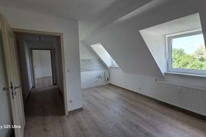Frisch sanierte Dachgeschosswohnung in Bottrop