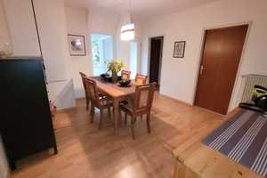 Zweifamilienhaus mit ca. 310m² Wohn- / Nutzfläche * 607m² Grundstück in Hanglage – Stormarn (Kreis) – Vorschaubild 5