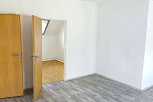 !! Helle 3 Zimmer Wohnung im Dachgeschoss - Nähe Weser !! – Rönnebecker Straße 54, 28777 Rönnebeck, Bremen – Vorschaubild 9