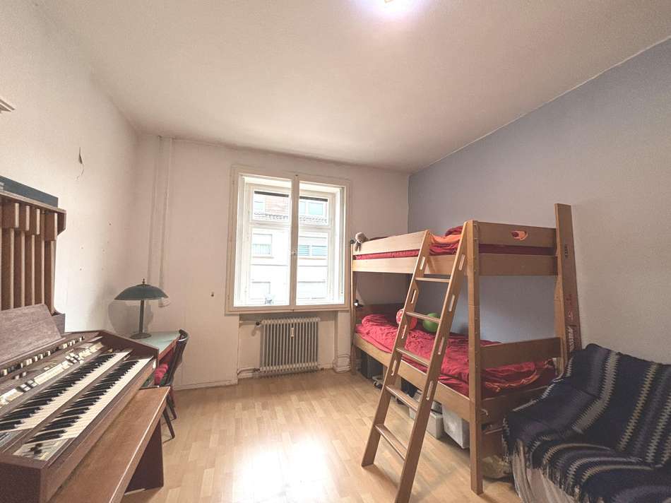 Geräumiges Kinderzimmer