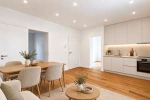 Sanierte, bezugsfertige Drei-Zimmer-Wohnung im Hochparterre mit Terrasse