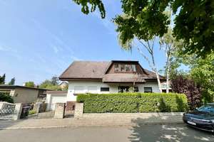 Großes Ein-/oder Zweifamilienhaus in ruhiger Lage von Berlin Lichtenrade – Die vollständige Adresse der Immobilie erhältst du vom Anbieter., 12305 Lichtenrade, Berlin – Vorschaubild 2