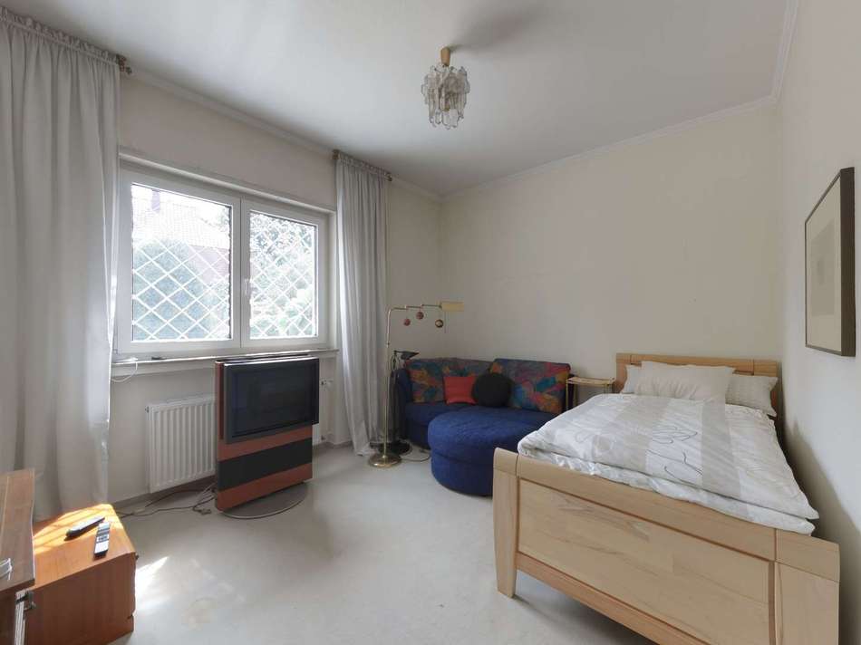 Schlafzimmer UG