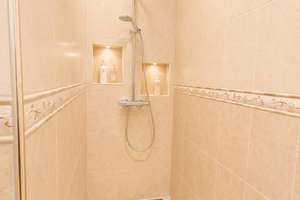 190 m² Gesamtfläche | Hochwertige Haus mit Vollkeller | Toplage Sasel | Provisionsfrei – Frahmredder 85C, 22393 Sasel, Hamburg – Vorschaubild 12