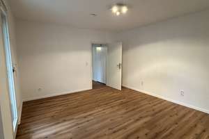 Renovierte 3,5-Zimmer-Wohnung mit Balkon in Hannover-Döhren – Die vollständige Adresse der Immobilie erhältst du vom Anbieter., 30519 Döhren, Hannover – Vorschaubild 5