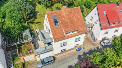 Charmantes Einfamilienhaus in ruhiger Wohnlage mit herrlichem Blick über die Stadt