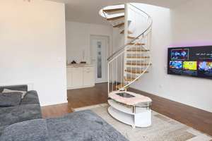 Attraktive 3-Zimmer-Maisonette mit Balkon, 2 Bädern und Stellplatz