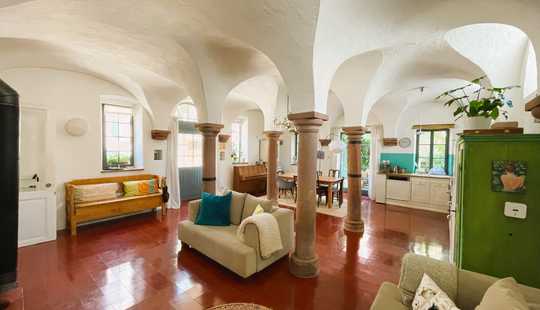 Bild von Großzügiges Einfamilienhaus in historischem Dreiseitenhof