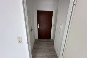 Neu renoviertes 1-Zimmer-Apartment in zentraler Lage von Neu-Ulm – Karlstraße 8, 89231 Neu-Ulm – Vorschaubild 2