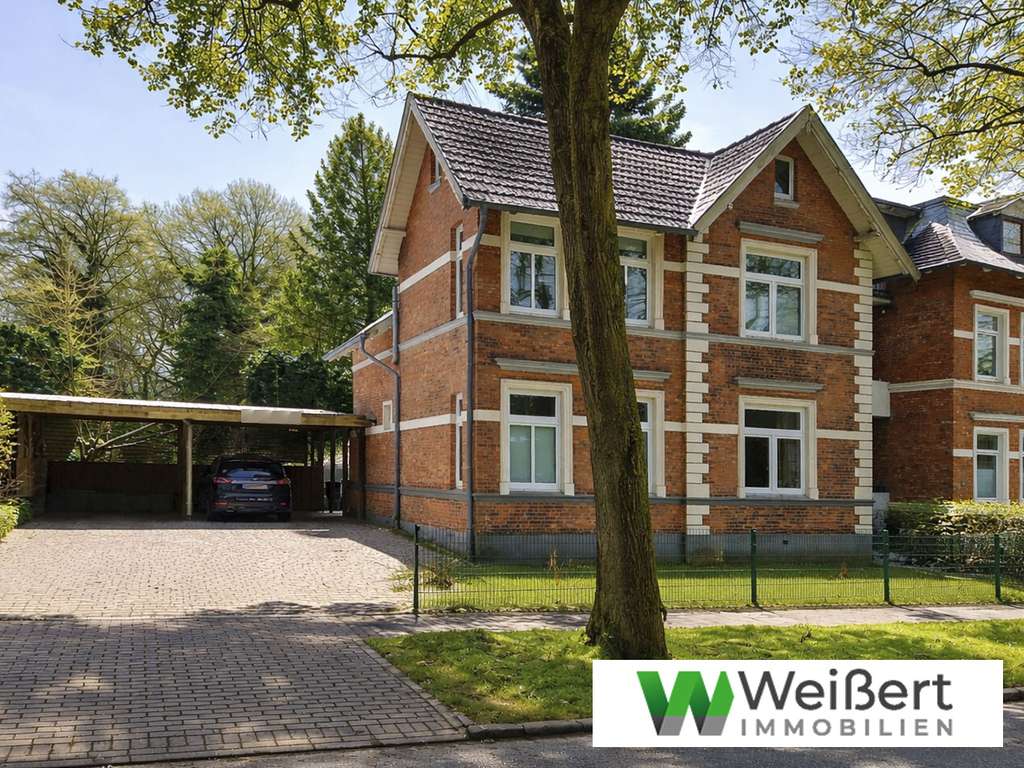 Immobilie in Itzehoe - Historisches Jugendstilhaus auf 723 m² Grundstück - voll vermietet mit Entwicklungspotenzial - Bild 0