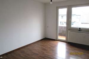 Schöne 3,5-Zimmer-Wohnung mit Balkon renoviert / bezugsfertig in Duisburg    – Lösorterstr. 20, 47137 Mittelmeiderich, Duisburg – Vorschaubild 11