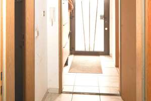 Reiheneckhaus in bevorzugter Lage mit zwei Garagen und Einliegerwohnung – Die vollständige Adresse der Immobilie erhältst du vom Anbieter., 89075 Eselsberg, Ulm – Vorschaubild 3