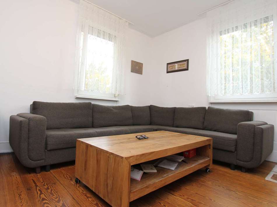 Wohnzimmer, Wohnung EG