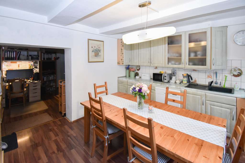 Immobilie in Bad Salzdetfurth - Historisches Reihenhaus mit PV-Anlage!!! - Bild 3