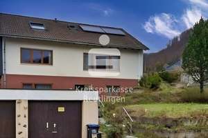 Zweifamilienhaus mit Einliegerwohnung, Doppelgarage in ruhiger Sackgasse