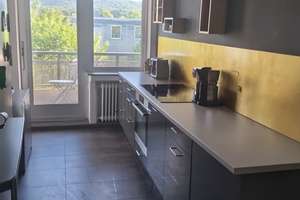 Hochwertige 2 Zimmer Wohnung, Einbauküche, Balkon, Aufzug...