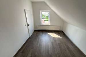 Dachgeschosswohnung mit Potenzial – und einem besonderen Extra – 27576 Klushof, Bremerhaven – Vorschaubild 4