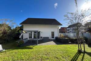 VERKAUFT - Modernes KfW-Effizienzhaus mit Küche, Garten und Garage in ruhiger Lage von Neukirchen! – Die vollständige Adresse der Immobilie erhältst du vom Anbieter., 47506 Neukirchen-Vluyn – Vorschaubild 15