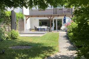 RESERVIERT!!    Absolut ruhiges/sonniges RMH mit Atmosphäre in Toplage – Richard-Strauss-Str. 13, 82223 Fürstenfeldbruck (Kreis) – Vorschaubild 2