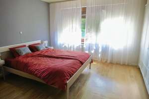 2-Familienhaus + Freizeiträumen im UG / 3 Garagen & schöner Garten – Die vollständige Adresse der Immobilie erhältst du vom Anbieter., 72768 Degerschlacht, Reutlingen – Vorschaubild 7