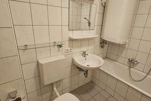 Stilvolle 1-Zimmer-Wohnung mit gehobener Innenausstattung mit Balkon und EBK in Regensburg – Prinz-Rupprecht-Straße 1, 93053 Kasernenviertel, Regensburg – Vorschaubild 8