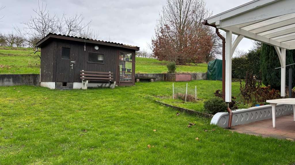 Immobilie in Achern - Doppelhaushälfte in Achern-Fautenbach mit Blick ins Grüne - Bild 2