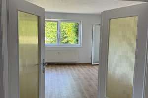 geräumige und renovierte Wohnung mit Balkon – Donnerstr. 179, 45357 Dellwig, Essen – Vorschaubild 2