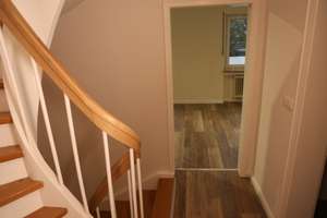 GenießerDesign, Lage, Ruhe, Garten:5min:UKA, 1min:B17, Balkon, 2Bäder+WC, Garage, EBK, Wallbox-ready – Die vollständige Adresse der Immobilie erhältst du vom Anbieter., 86156 Kriegshaber, Augsburg – Vorschaubild 52