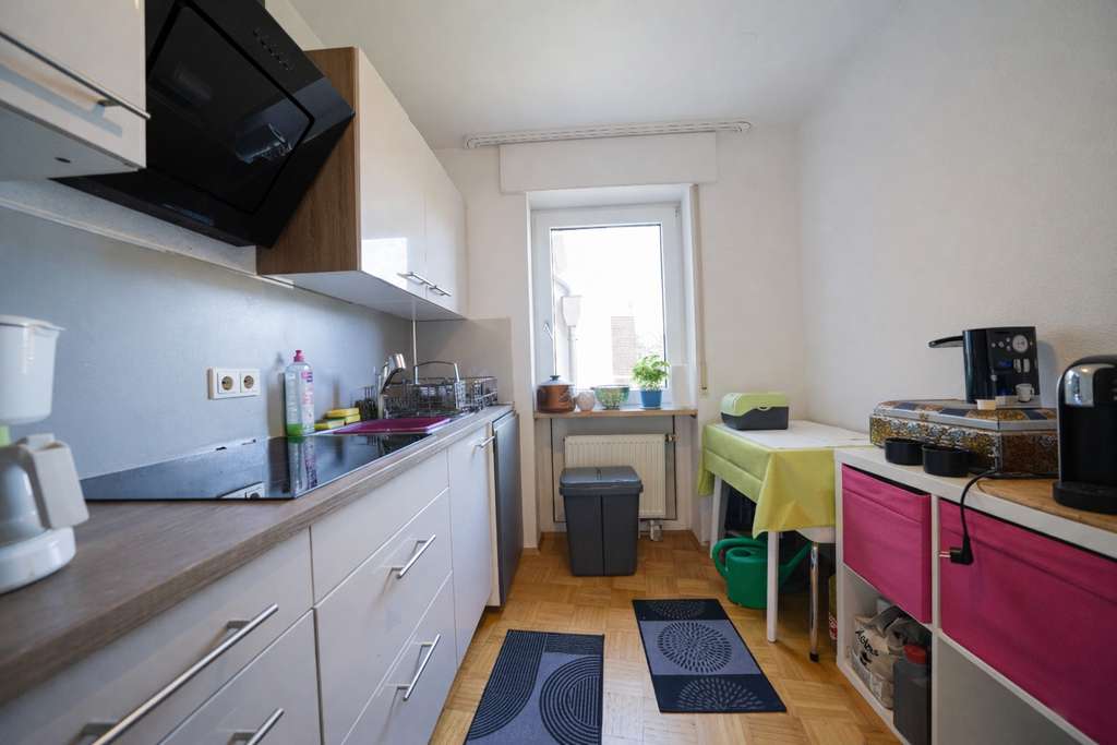 Immobilie in Hürth - *Gepflegt, barrierefrei & ruhig gelegen: 1,5 Zimmer Etagenwohnung mit Loggia & Außenstellplatz* - Bild 4