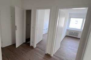 Komplett modernisierte 2-Zimmer-Wohnung mit Loggia – Schwelmer Straße 126, 42389 Wuppertal – Vorschaubild 4