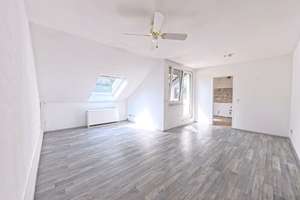 iTH: Fuhlenbrock zum Verlieben: Helle Dachgeschosswohnung mit Balkon, Garage und kurzen Wegen! – 46242 Fuhlenbrock, Bottrop – Vorschaubild 2