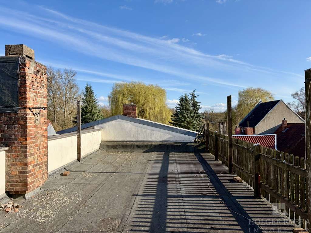 Immobilie in Salzwedel - 9 Zimmer und ca. 230 m² Nebengelass - Bild 0