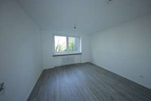 Köln-Neubrück, 3-Zi.-Wohnung mit Balkon, Verfügbar ab 01.09. – Weismantelweg 9, 51109 Neubrück, Köln – Vorschaubild 7
