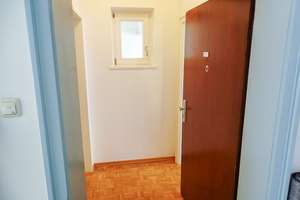 Provisionsfrei: 1-Zimmer-Wohnung in Uni-Nähe in Schwabing-West, Fenster zum ruhigen Innenhof – Elisabethstraße 42, 80796 Neuschwabing, München – Vorschaubild 9