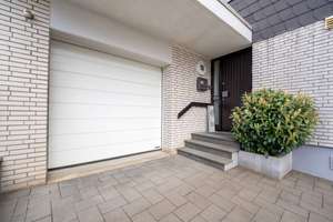 Freistehendes Einfamilienhaus mit großem Garten in Paderborn-Elsen – Die vollständige Adresse der Immobilie erhältst du vom Anbieter., 33106 Elsen, Paderborn – Vorschaubild 2