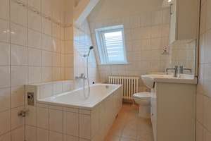 Attraktives Zweifamilienhaus in Lichtenrade auf großzügigem Grundstück – Die vollständige Adresse der Immobilie erhältst du vom Anbieter., 12307 Lichtenrade, Berlin – Vorschaubild 9