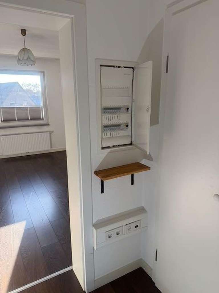 Immobilie in Rehburg-Loccum - 3-Zimmer-Wohnung im 1. OG mit eigenem Dachgeschoss und viel Ausbaupotenzial - Bild 4