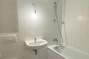 Bezugsfreie 3-Raumwohnung mit Designbodenbelag, Wannenbad, Balkon und Pkw-Stellplatz!!! – Hundsburgallee 7, 18106 Schmarl, Rostock – Vorschaubild 7