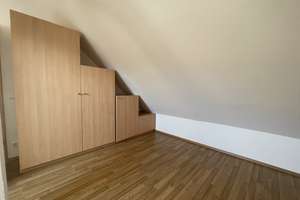 Befristet, teilmöbliert: DG-Maisonette mit 4 Zimmern, EBK, Nähe U-Bahn – Die vollständige Adresse der Immobilie erhältst du vom Anbieter., 70327 Wangen, Stuttgart – Vorschaubild 18