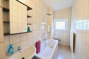 HELLE WOHNUNG MIT LOGGIA & BLICK INS GRÜNE - GUTER SCHNITT -  SUPER INFRASTRUKTUR – Quäkerstr. 8 dd, 13403 Reinickendorf (Ortsteil), Berlin – Vorschaubild 5