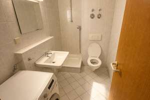 Bezugsfreie 1-Zimmer-Wohnung mit Einbauküche, Teilmöblierung & Stellplatz – 67069 Oppau, Ludwigshafen am Rhein – Vorschaubild 4