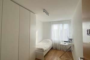 Exklusive, neuwertige 4,5-Zimmer-Wohnung mit Balkon und Einbauküche in Stuttgart – Die vollständige Adresse der Immobilie erhältst du vom Anbieter., 70376 Burgholzhof, Stuttgart – Vorschaubild 6