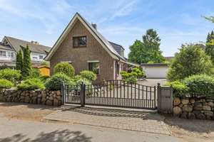 Saniertes Einfamilienhaus mit großem Garten in ruhiger Lage! – Die vollständige Adresse der Immobilie erhältst du vom Anbieter., 22869 Schenefeld – Vorschaubild 9