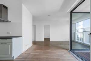 Komfortables Apartment mit Weitblick, Loggia und gehobener Ausstattung – Die vollständige Adresse der Immobilie erhältst du vom Anbieter., 40211 Pempelfort, Düsseldorf – Vorschaubild 14