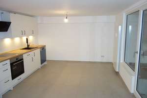 EXKLUSIV IN GRAFENBERG SOUTERRAIN GARTEN-TERRASSENWOHNUNG SEHR RUHIG RENOVIERT MODERNES DUSCHBAD – Hardtstr. 138, 40629 Grafenberg, Düsseldorf – Vorschaubild 2