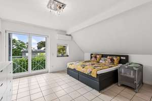 Freistehendes Einfamilienhaus mit Wintergarten, Kamin, Klimaanlage & großem Garten – Lessingweg 20, 47239 Rumeln-Kaldenhausen, Duisburg – Vorschaubild 14